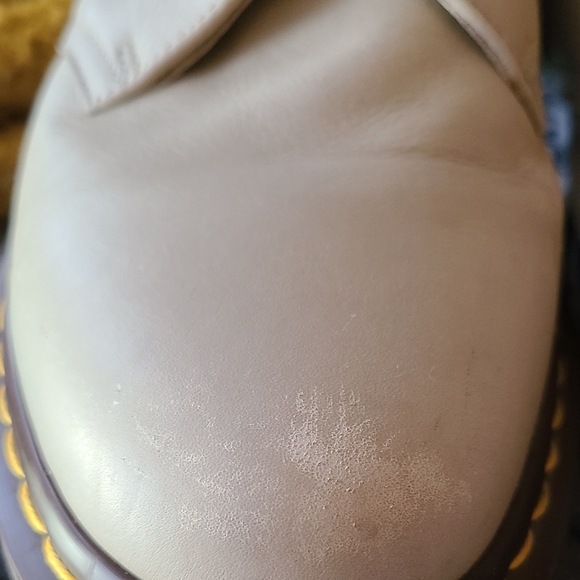 Dr. Doc Martens 1461 Cream Lace-Up Oxfords Women's Size 9 41 - Picture 9 of 10